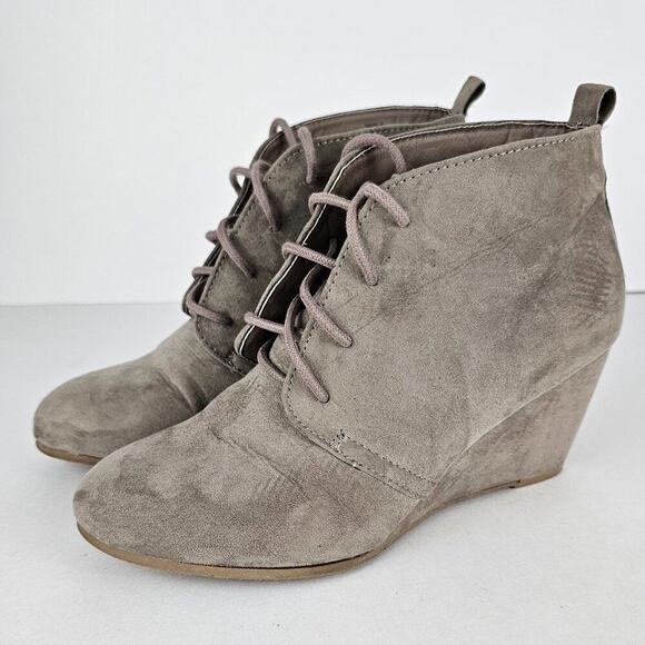 New Directions Women's Wedge Heel Lace Up Ankle Booties Taupe/Gray Size 6 - Picture 1 of 12